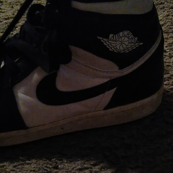 Shies - Picture 1 of 2